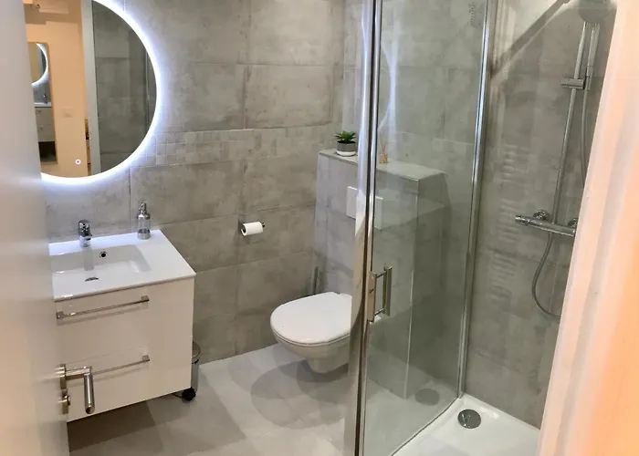 Le Melsono Carre D'or